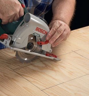 Upotussaha vs. käsisirkkeli Upotussaha vs. käsisirkkeli